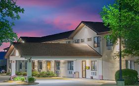 Super 8 By Wyndham Knoxville
